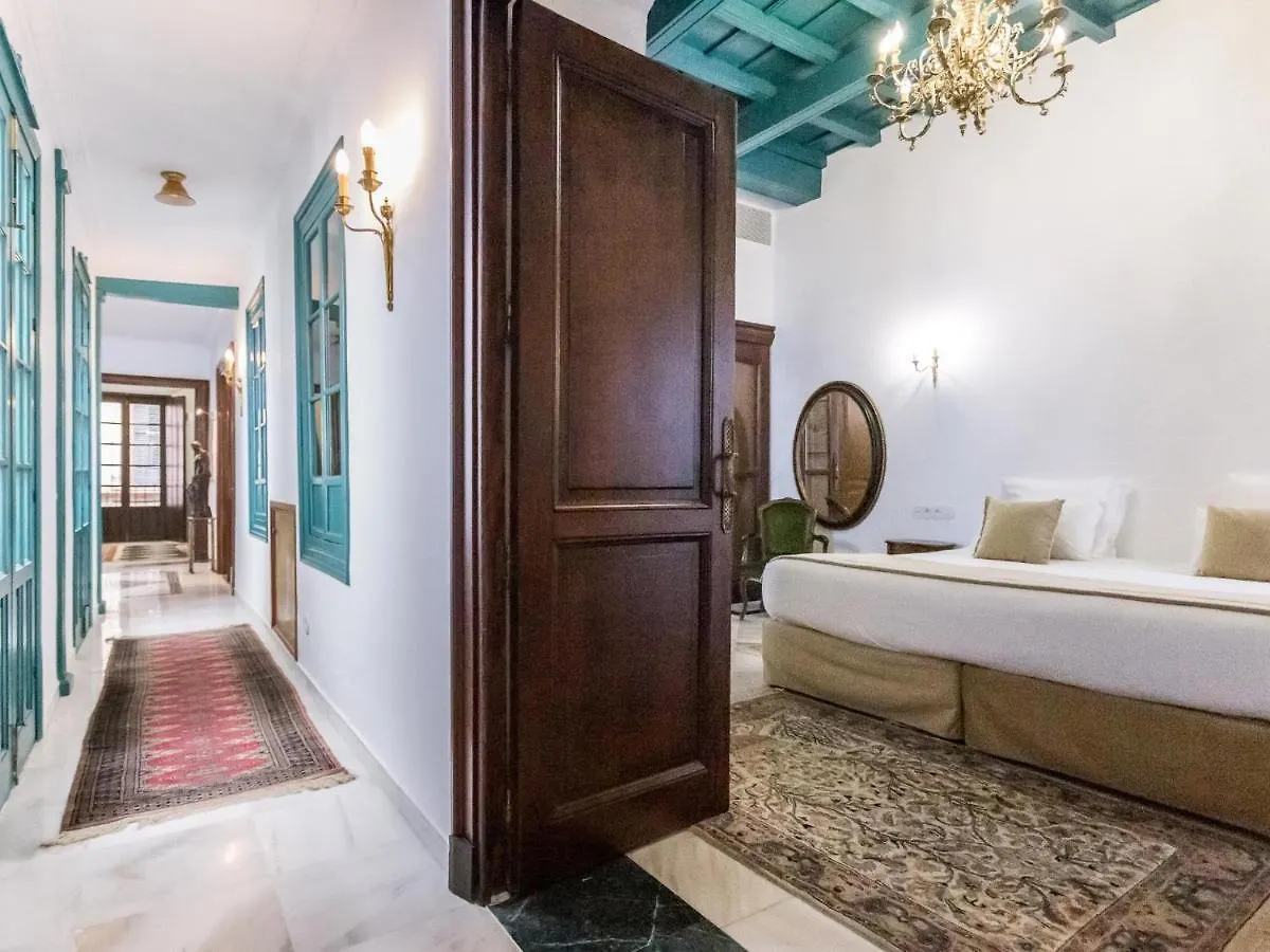 Meson De Los Caballeros Seville Holiday home